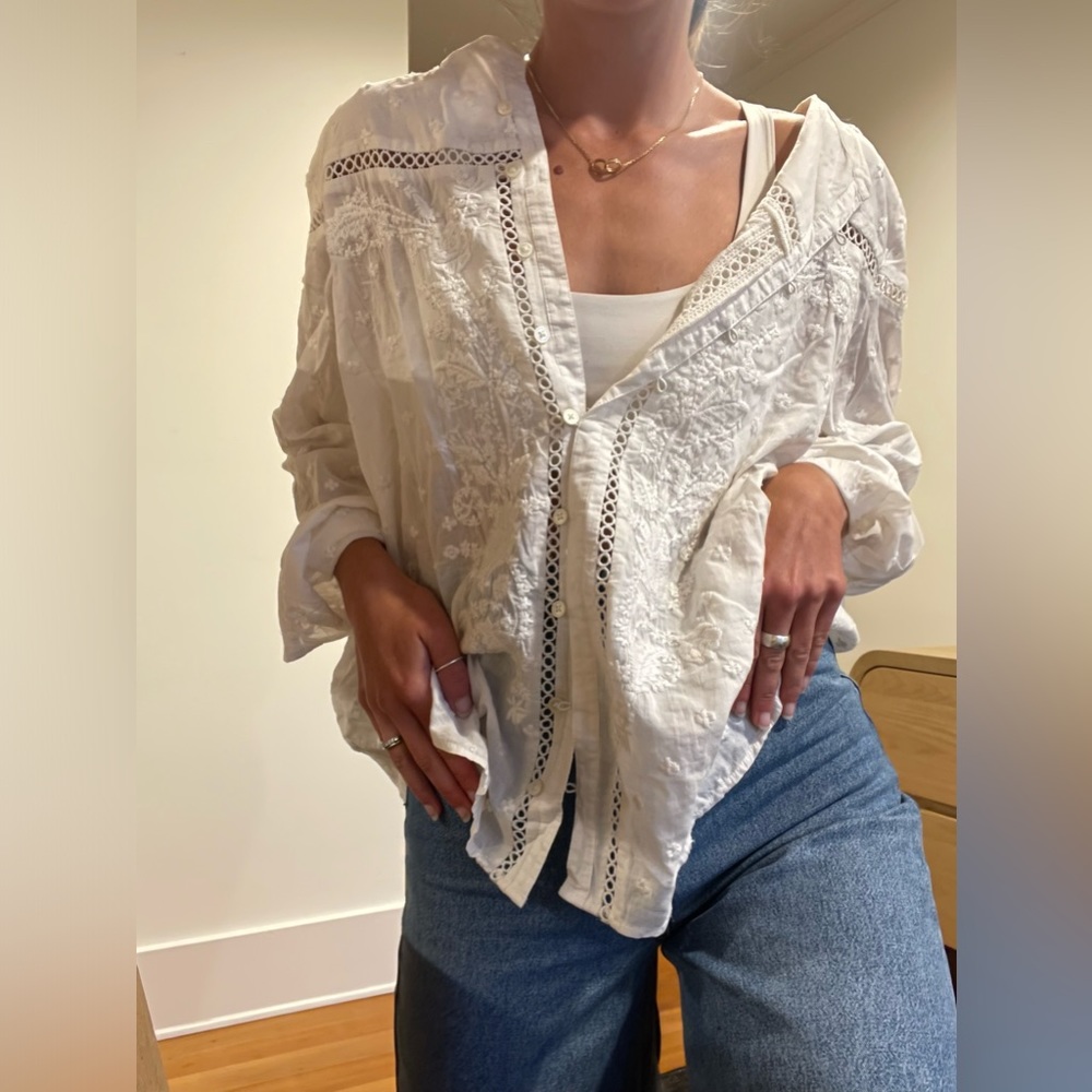 Loft Embroidered White Buttondown